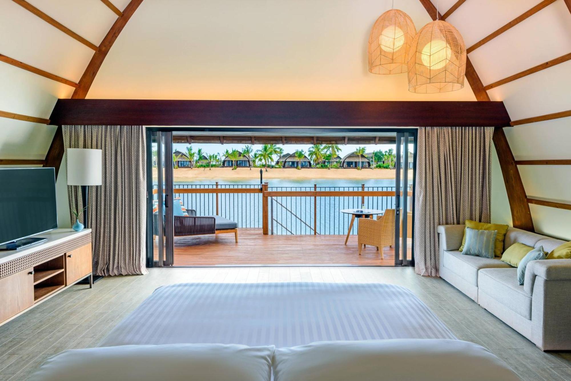 Fiji Marriott Resort Momi Bay Luaran gambar Beachfront Suite